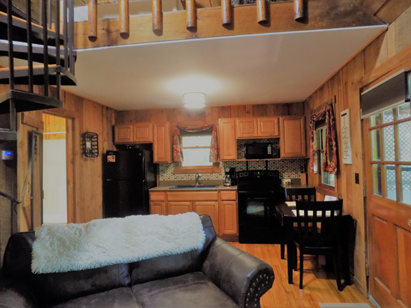 Hocking Hills Cabins, Honeymooner (photo #2)