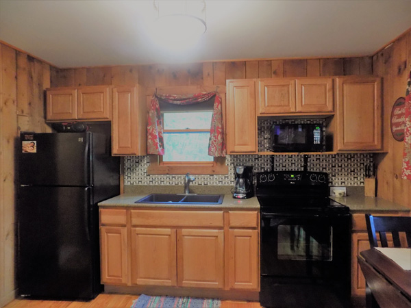 Hocking Hills Cabins, Honeymooner (photo #3)