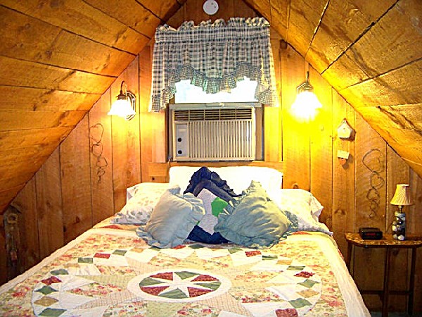 Hocking Hills Cabins, Anniversary (photo #4)