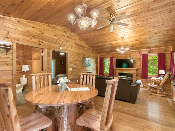 Cedar Grove Lodging, Deer Run (photo #3)