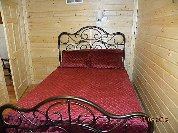 Hocking Hills Backwoods Retreat, Squirrel Haven (photo #3)
