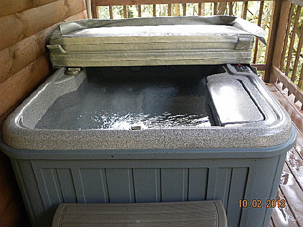 Hocking Hills Backwoods Retreat, Squirrel Haven (photo #4)