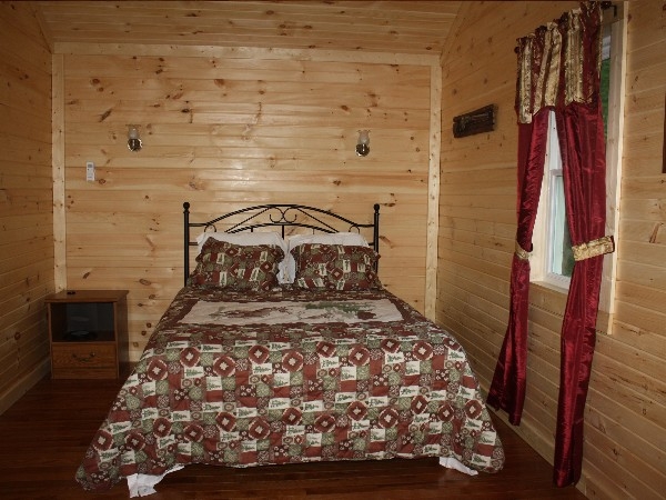 Hocking Hills Backwoods Retreat, lowry's retreat (photo #4)