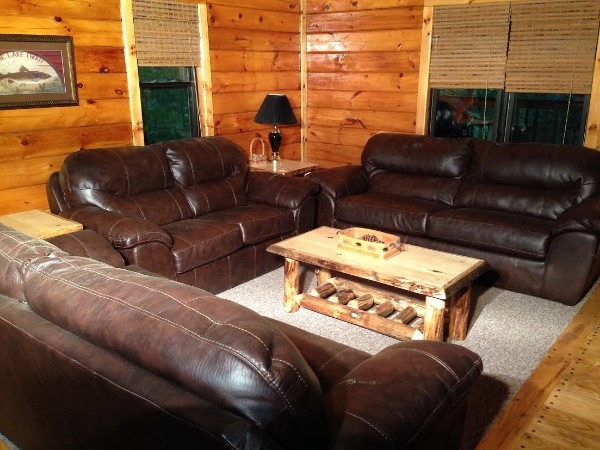 Buckeye Cabins, The White Oak (photo #3)