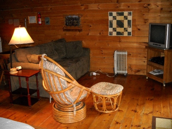 DeerWatch Cabins, Big Buck Cabin (photo #4)