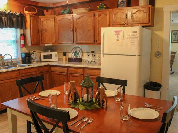 1st Choice Cabin Rentals, Laurel Run Cottage (photo #4)