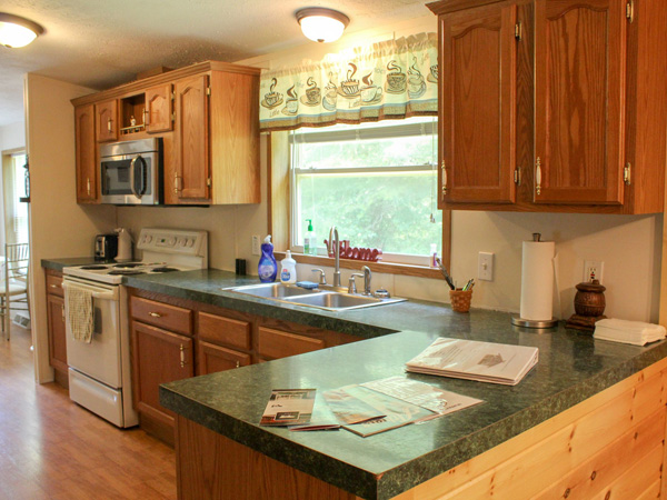 1st Choice Cabin Rentals, Eagle's Landing (photo #3)