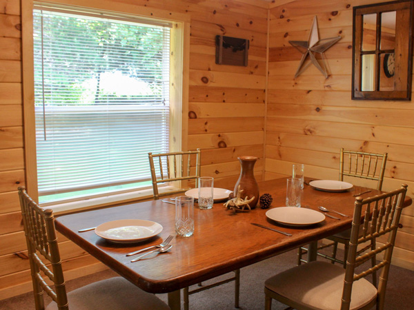 1st Choice Cabin Rentals, Eagle's Landing (photo #4)