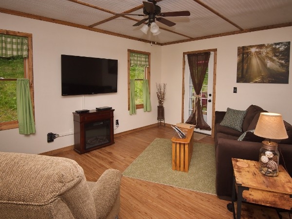 Walnut Lane Cottage, Walnut Lane Cottage (photo #4)